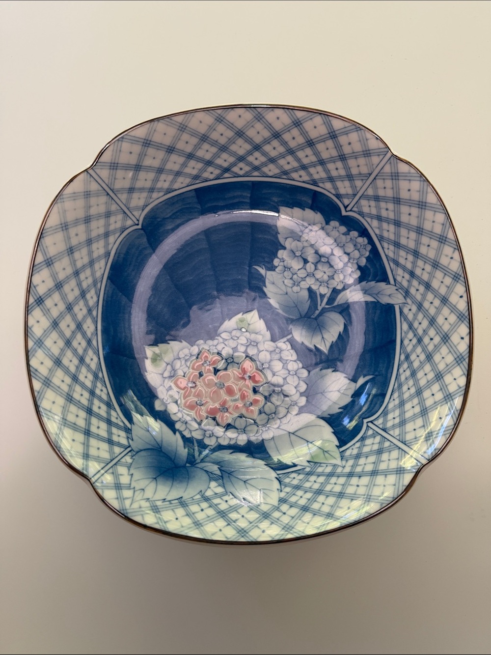Hijiri Gama Porcelain Bowl
Japanese Arita Ware Oriental
Antiques 6x2”